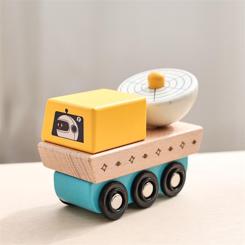 Wooden Montessori Educational Stacking Rocket & Building Block Toy Set